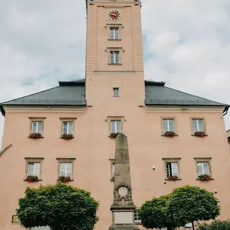 Komnata Apartamento *